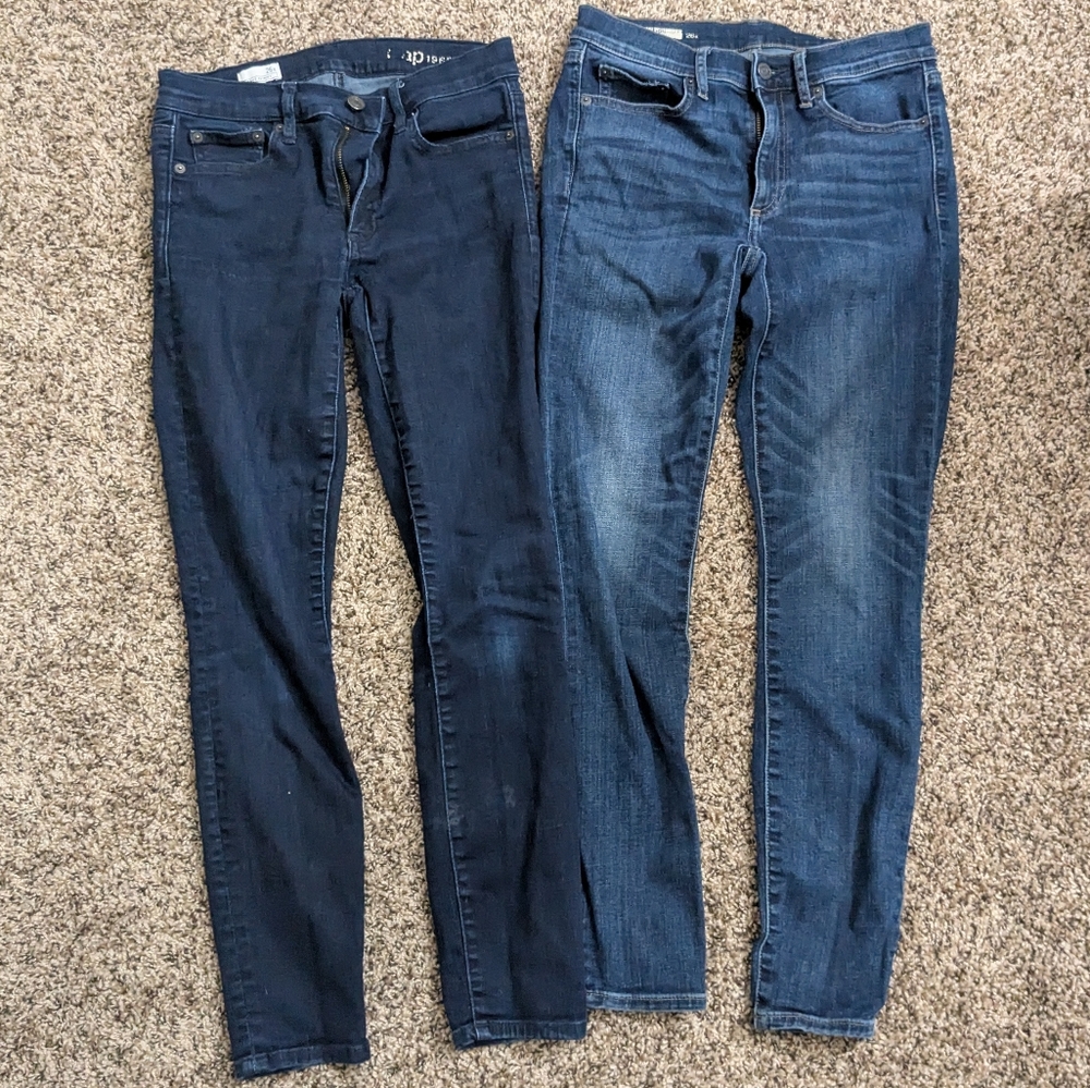 GAP Women's Dark and Medium Wash Skinny Jeans